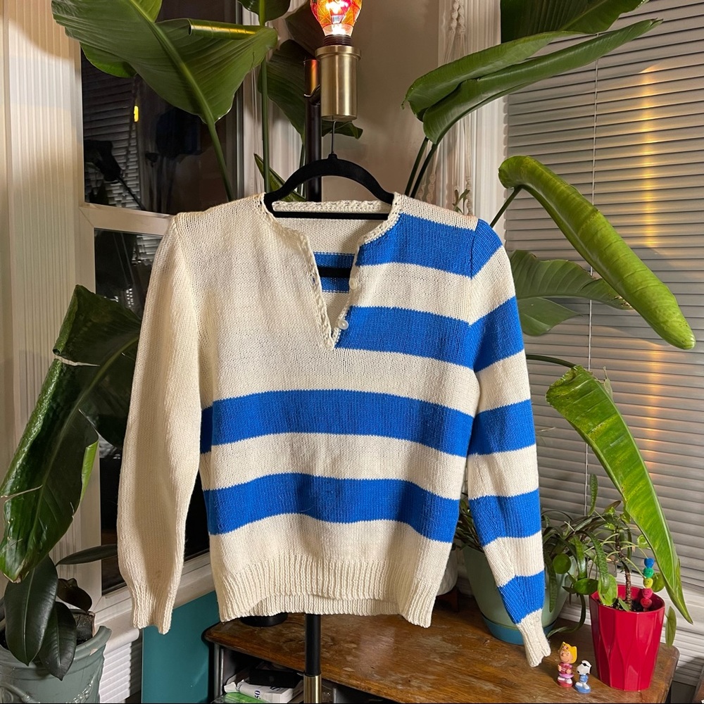 Vintage small/medium light knit sweater